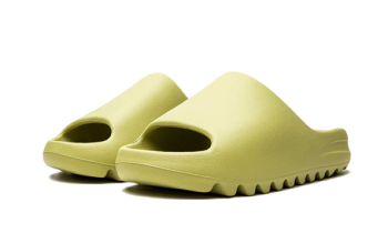 YEEZY SLIDE